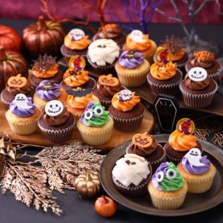 ハロウィンカップケーキのご予約をスタートしました！