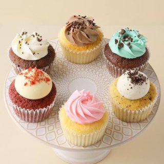 新品レア6枚set⭐️限定カップケーキ&アイスクリーム&ムスカリ&スカイステージ フラワーカップケーキボックス（6個） 7日後〜 | カップケーキ