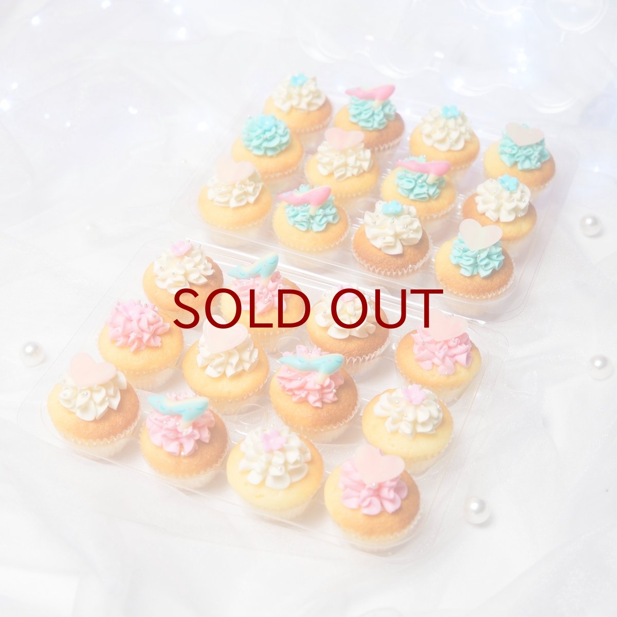 画像4: 【冷凍便送料無料】ミニガーリーカップケーキボックス（ピンク＆ブルー｜24個） (4)