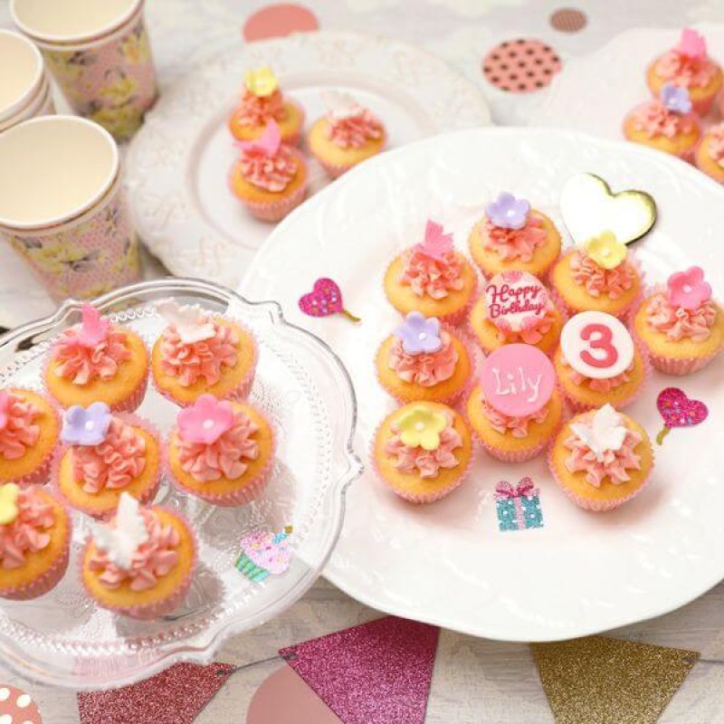 ピンク　うさ　ベルカチャン　カップケーキ　バッグチャーム　Bell＊Cafe ローズカップケーキ バッグチャーム | Q-pot. ONLINE SHOP