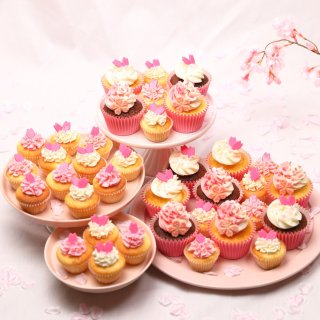 カップケーキ様の専用ページ ベラズカップケーキ カップケーキBOX6個入(クリーム＝ブルー、スポンジ