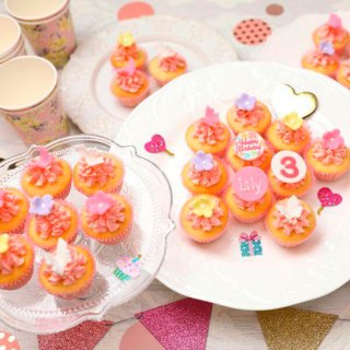 ベラズカップケーキ の商品一覧です。様々なデザイン